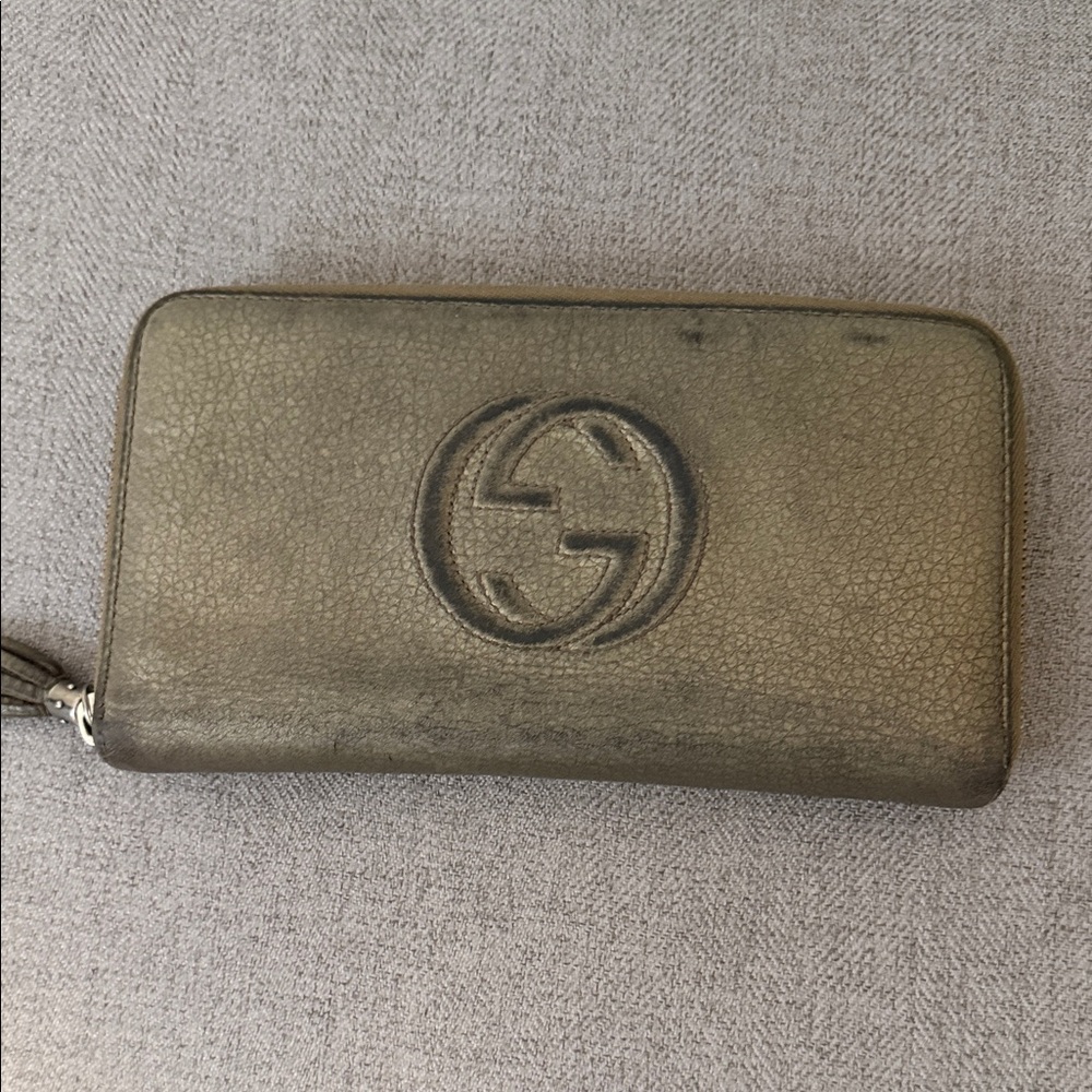 Gucci Gold Textured Zip Wallet